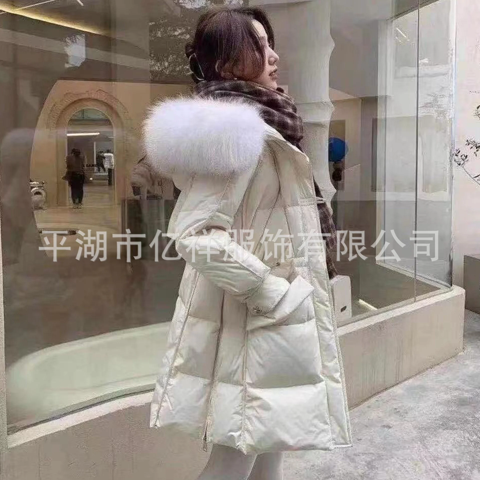 Dongdaemun lrge fur collr medium nd long down jcket for women in winter, with slim wist highlevel sense, pure