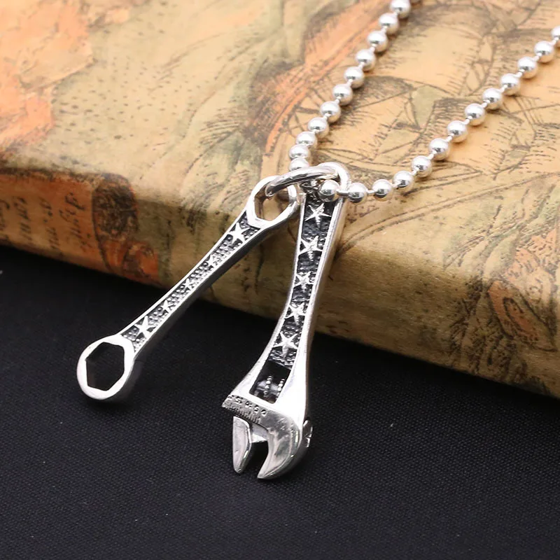 

S925 sterling silver fashion trendy jewelry exquisite small wrench Thailand silver pendant pendant movable