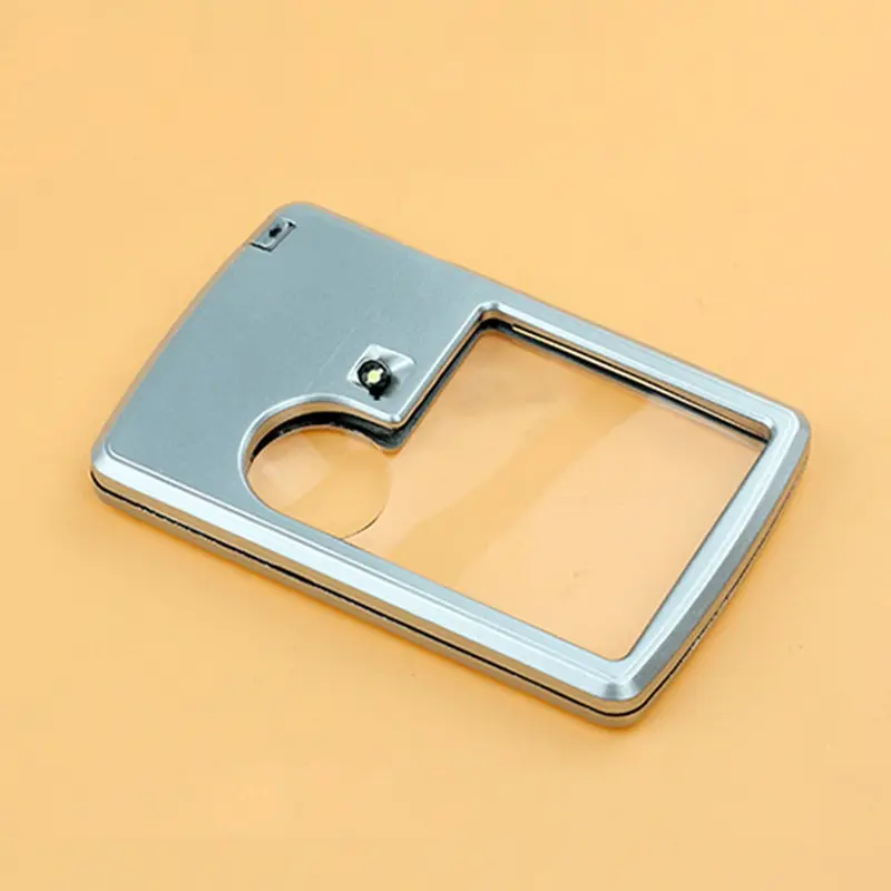 1 PC Card Magnifying Glass with Led Light Magnifying Glass 3 Times Or 6 Times Portable Reading for The Elderly