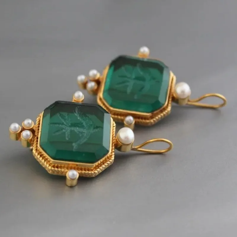 Intaglio Green Earrings, Vintage Victorian Jewelry, Personalized Gifts for Mom, Golden Wedding Earrings, Bridesmaid Jewelry