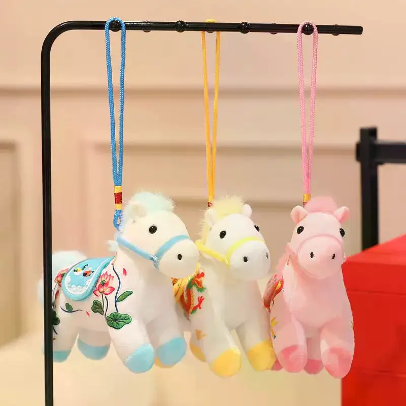 1 قطعة Kawaii نابض بالحياة الحيوان محاكاة محشوة زودياك الحصان دمية حقيبة قلادة الديكور 12 سنتيمتر لطيف حصان صغير المفاتيح ألعاب من نسيج مخملي