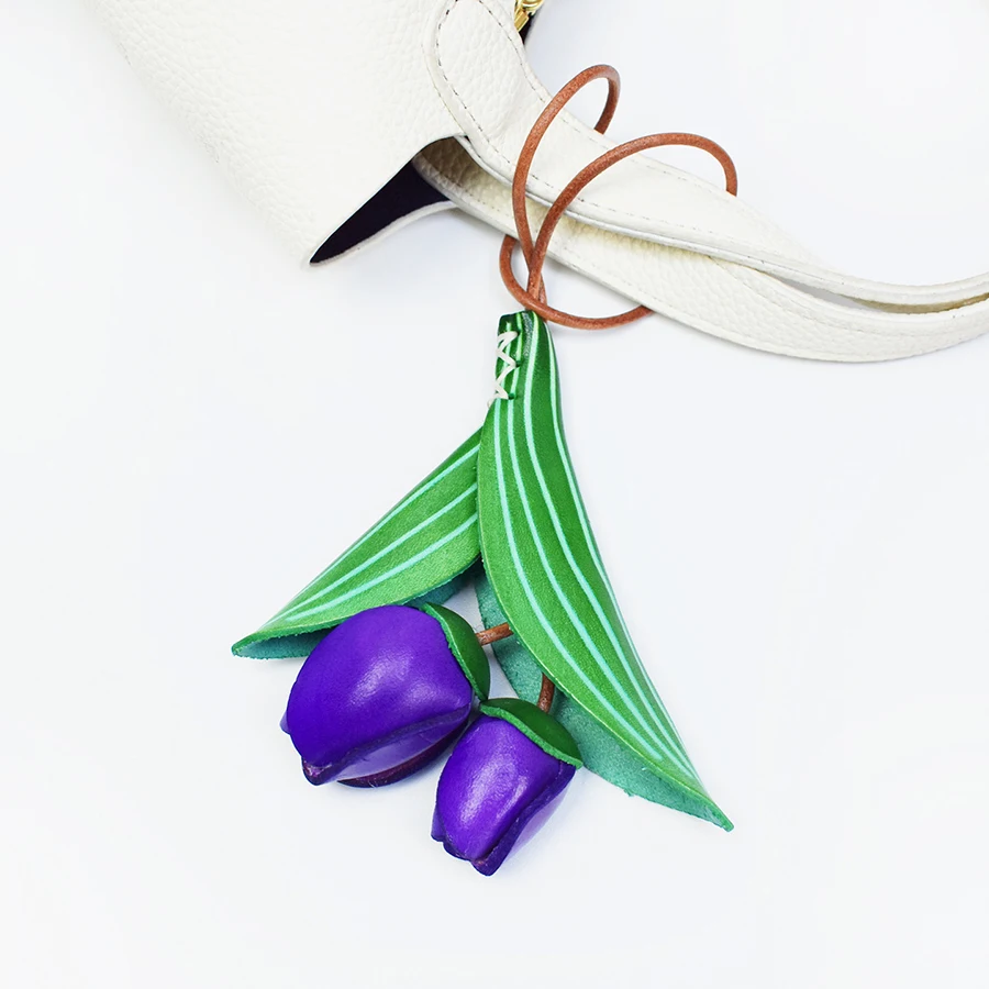 Purple Flower Keychain Charm Set Cute Cowhide Leather Floral Bag Accessories for Purple Lovers Realistic Bloom Bag Pendant