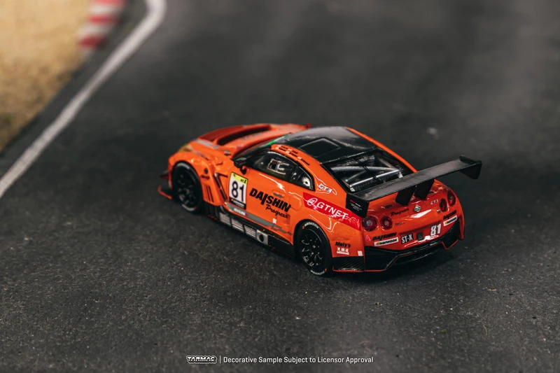 Asfalt Werkt Tw 1/64 Nissan R35 GT-R Nismo Gt3 #81 Gegoten Legering Auto Model Speelgoed Collectie Kinderen Cadeau