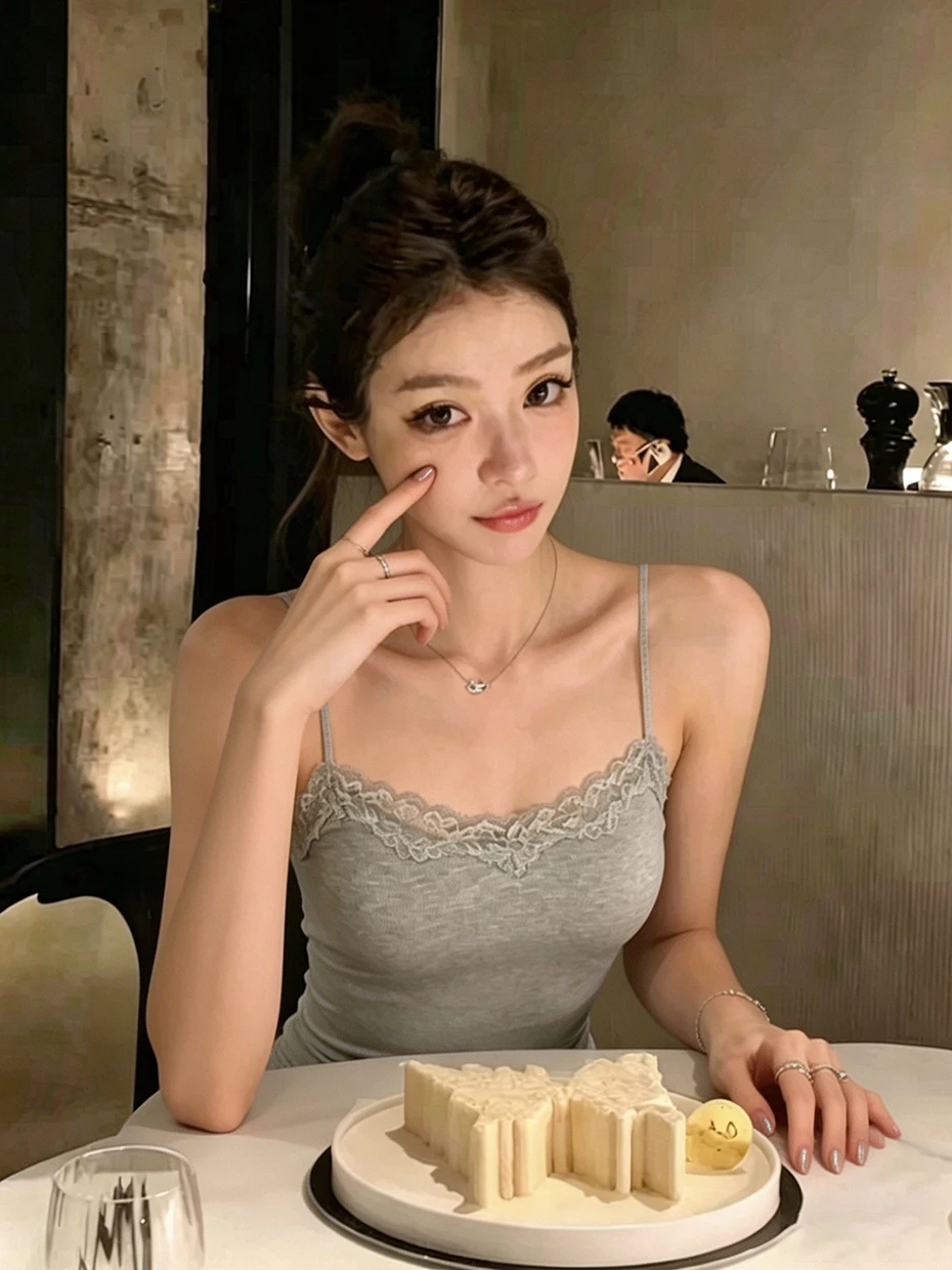 Lace Yellow Milk Small Strap Vest Women Summer Inner Match Beautiful Back Bra Integrated Chest Pad Outer Wear One Shoulder Top