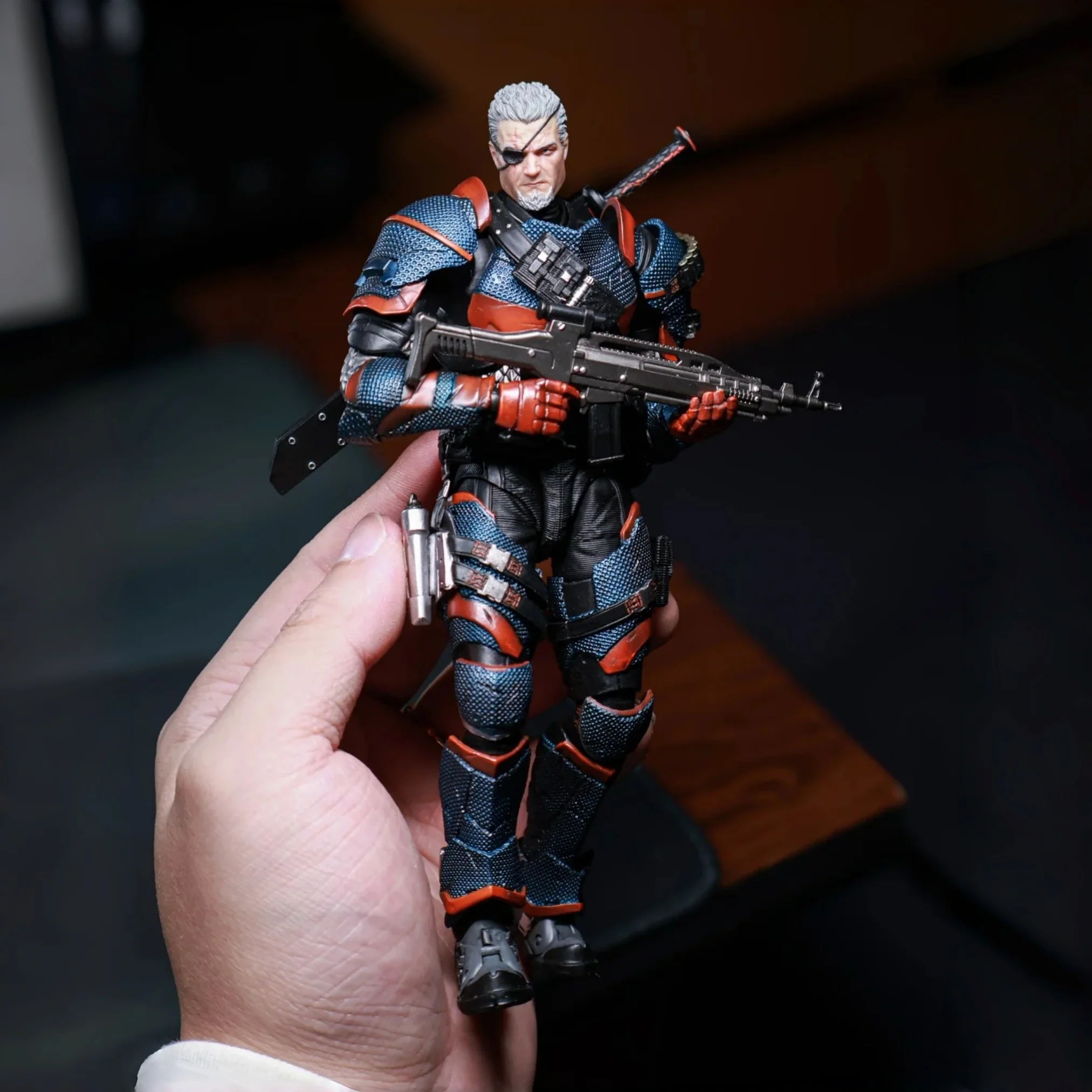 Genuine New Round Field Culture  Batman Funeral Bell Arkham Knight Finished Product Surrounding 1/12 Movable Doll Model In Stock