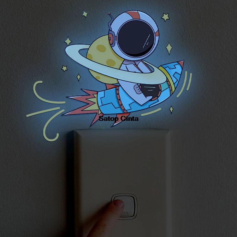 DIY Blue Green Pink Glow-in-the-dark Astronaut Rocket Pattern Switch Sticker Adhesive Decorative Wall Strips For Children's Room