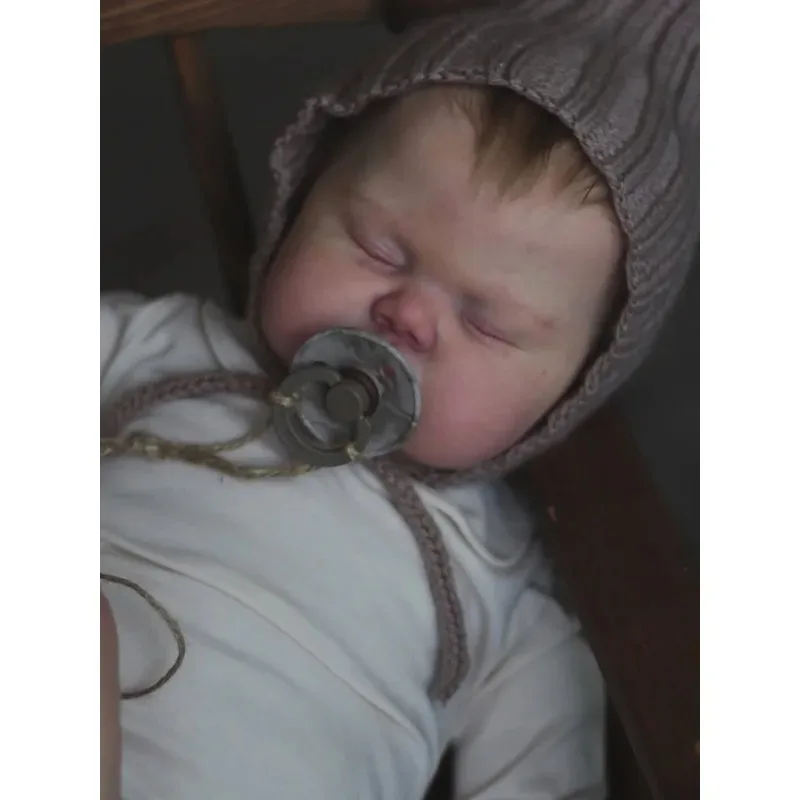 60cm Pickle Cloth Body Toddler Reborn Doll with 3D Skin Multiple Layers Painting with Visible Veins Soft Touch Doll