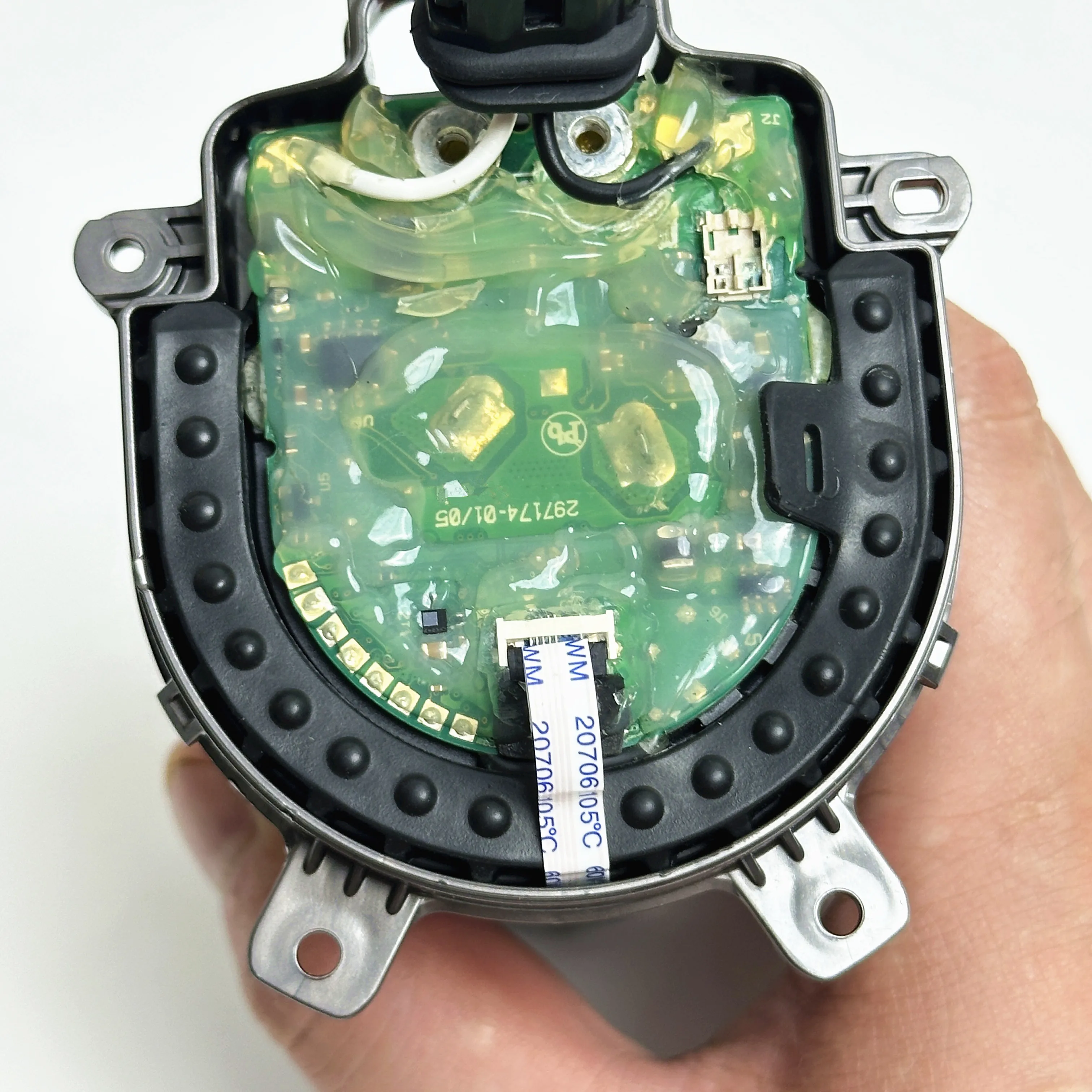 Original Engine For Dyson V11 SV14 SV15 Motor Vacuum Cleaner Robot Vacuum Cleaner LED Screen Motor and LCD Screen Motor Parts view 2