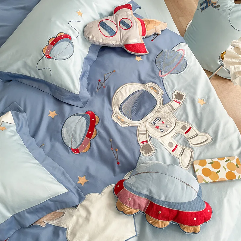 

Cartoon style satin long-staple cotton pure cotton four-piece set, children's planet sticker embroidered quilt cover