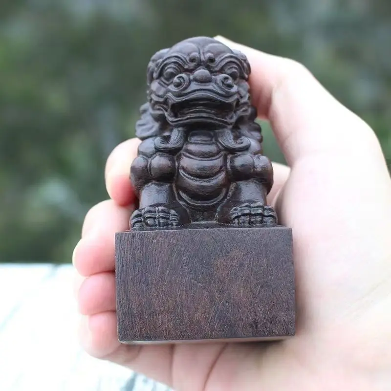 Vietnamese wood carved lion decoration lion seal carving hand put a handicrafts home town house