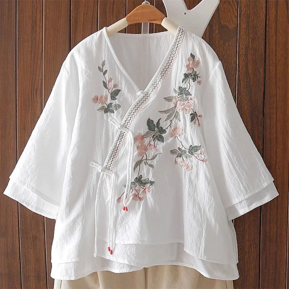 

Женская летняя хлопково-льняная рубашка с V-образным вырезом, топ с этнической вышивкой и пуговицами-лягушками, свободная блузка в китайском ретро-стиле