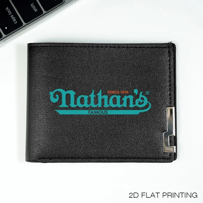 محفظة Nathans الشهيرة المصنوعة من جلد البولي يوريثان بتصميم بسيط للرجال خفيفة الوزن ومتينة ونمط عمل للاستخدام اليومي