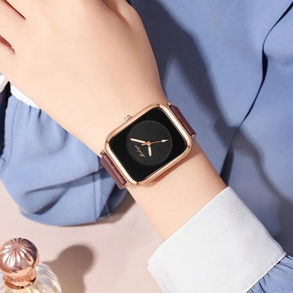 Women Quartz Watch Elegant Ladies Quartz Watch with Square Dial Adjustable Silicone Strap for Business Timekeeping for Women