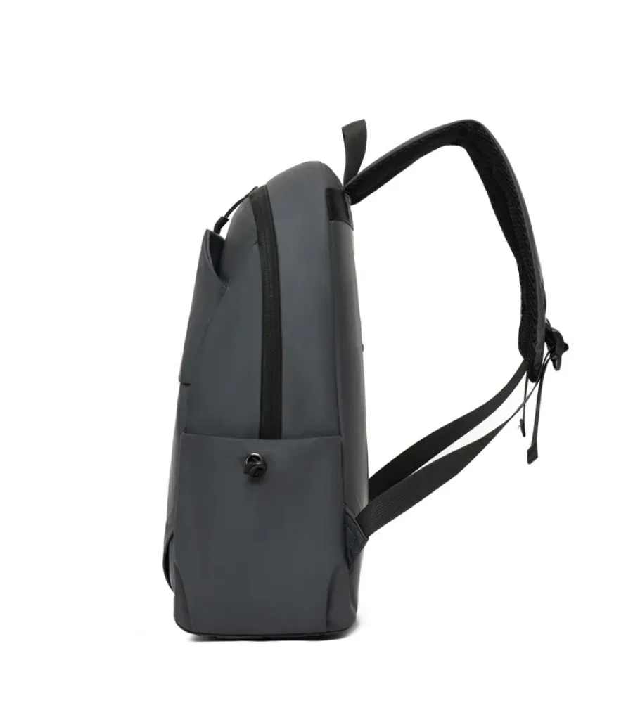 Lightweight Men’s Business Travel Backpack With Spacious Laptop Compartment