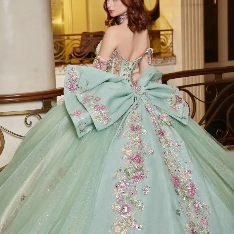 Verde menta lucido 2025 Abiti stile Quinceanera Applique in pizzo Fiocco di cristallo Tull Abito da ballo Abito da sposa Festa di compleanno Abiti 15 De Anos