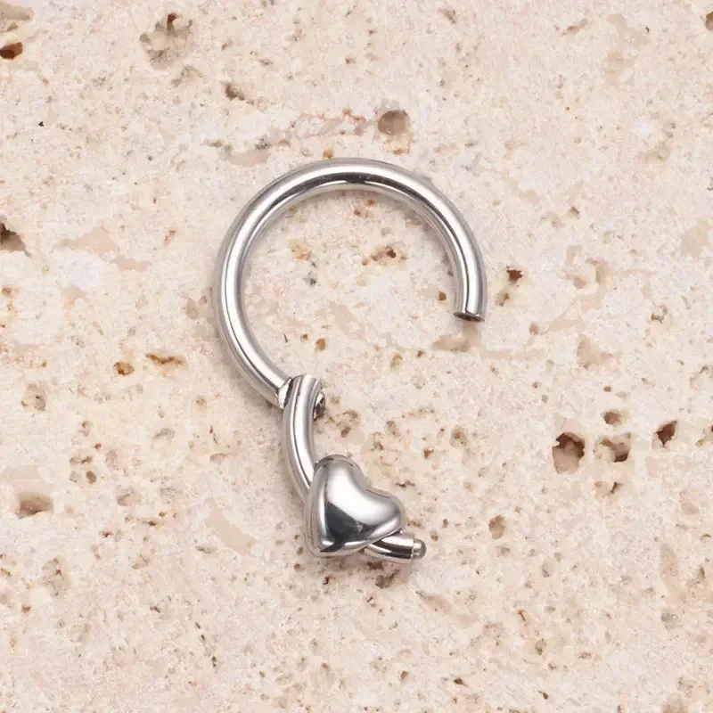 ASTM F136 Titanium Heart Clicker Septum Piercing 16G Daith Helix Earring Piercing 2024 New Nose Rings Anodized Body Jewelry