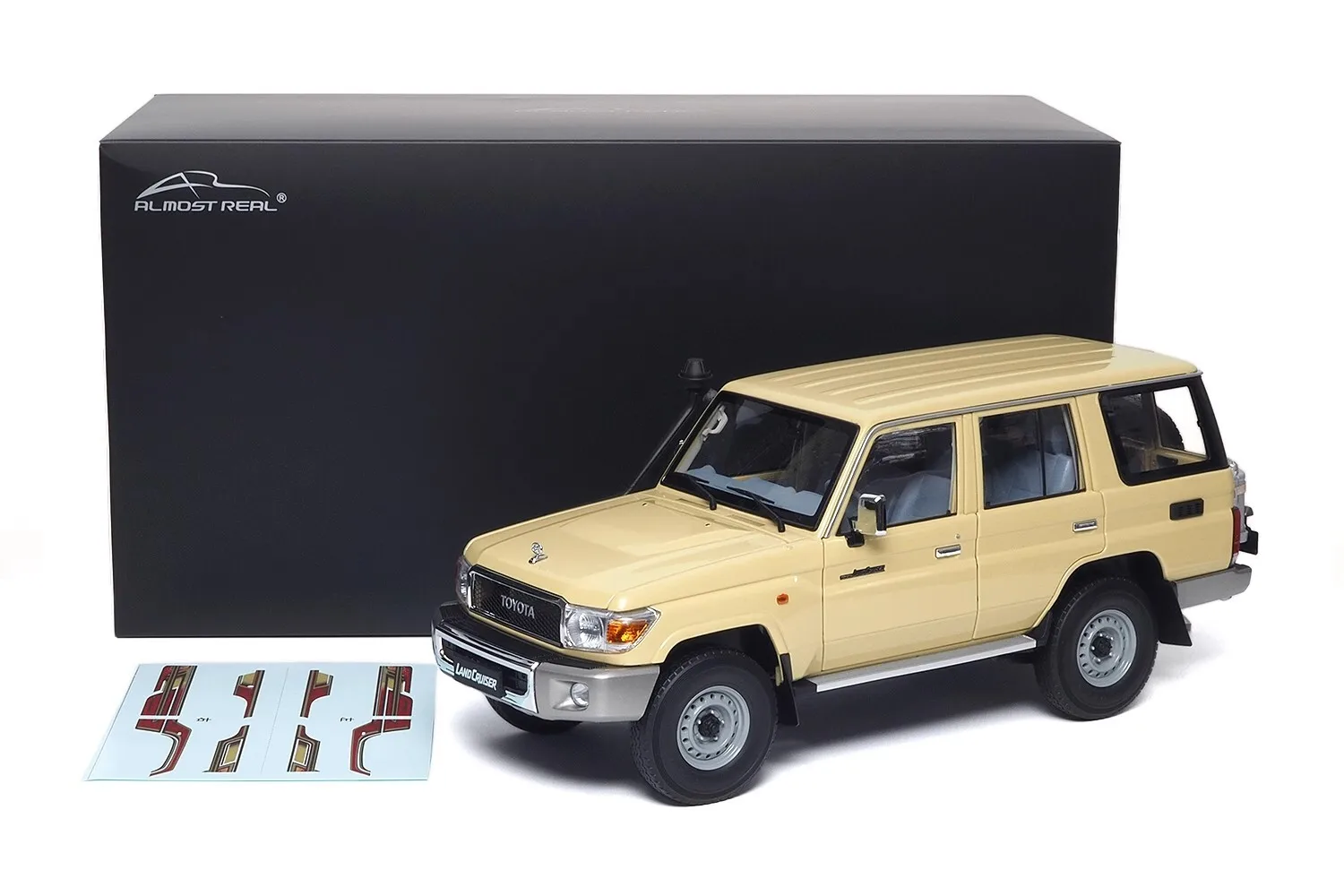 Almost Real 1:18 Land Cruiser 76 LC76 2017 Diecast Model Car Blue/White/Beige