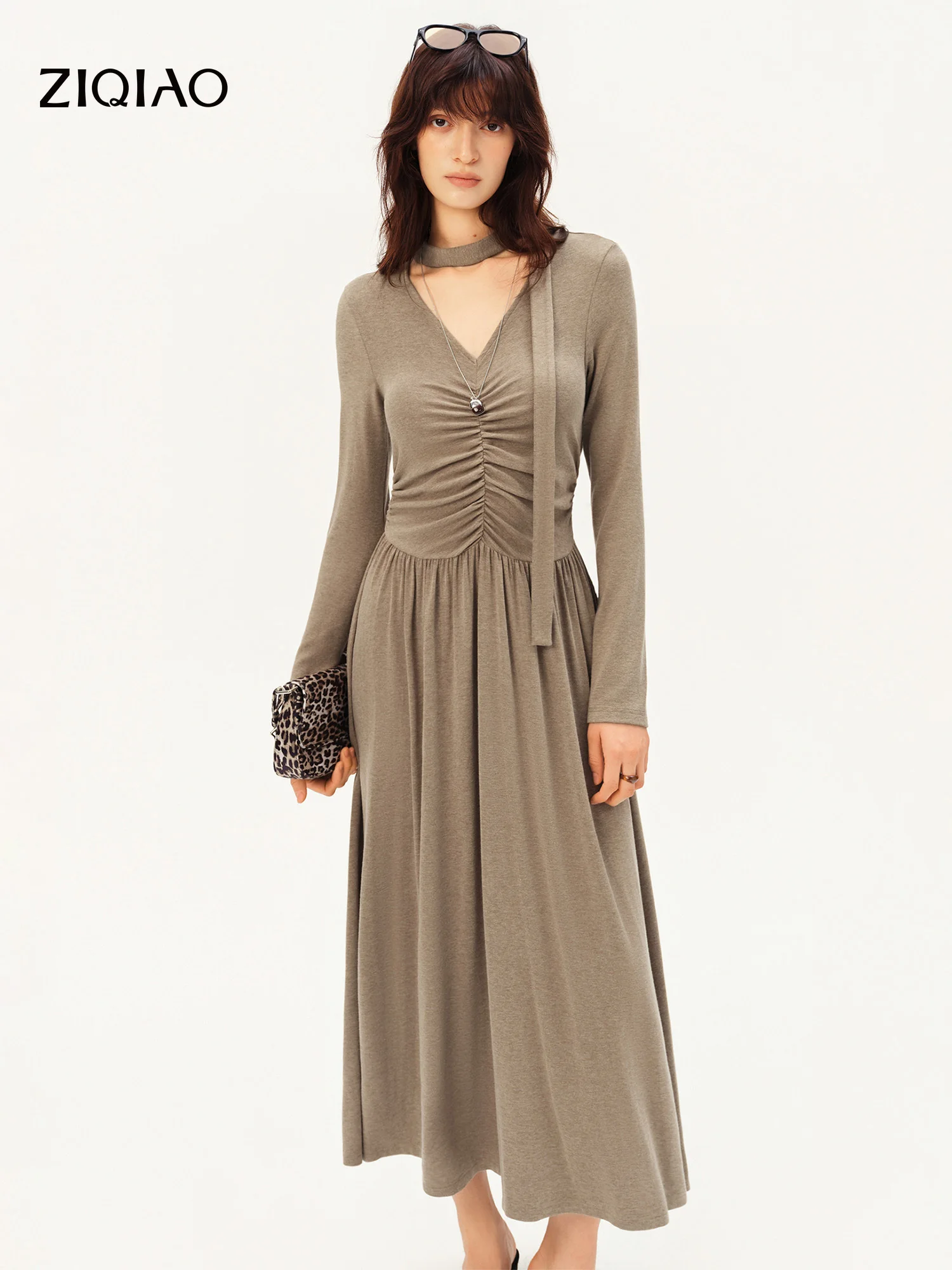 ZIQIAO Mousse Velvet V-neck Ribbed Waist Elastic Knit A-line Dress for Women 2026 Autumn New Arrival Maxi-length