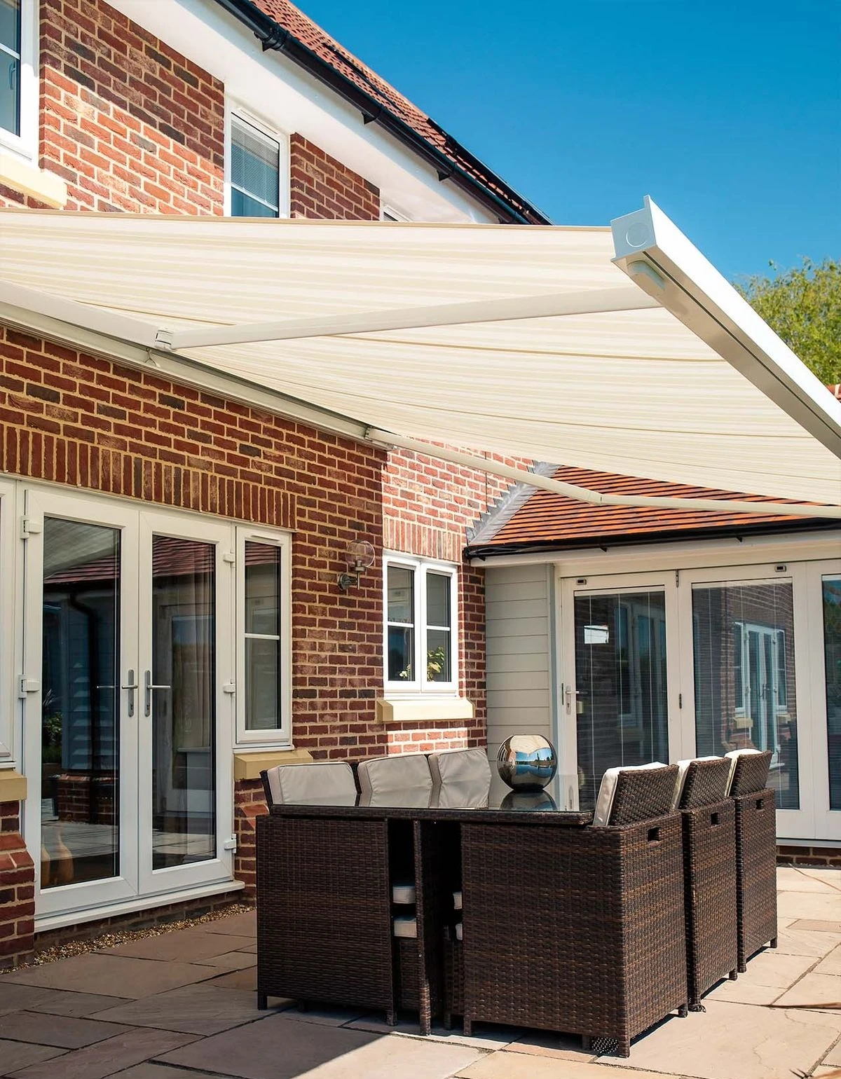Retractable Patio Aluminum Alloy Frame Awning Waterproof Uv Protection Sun Shade Windproof Awning for Outdoor Deck Balcony Yard