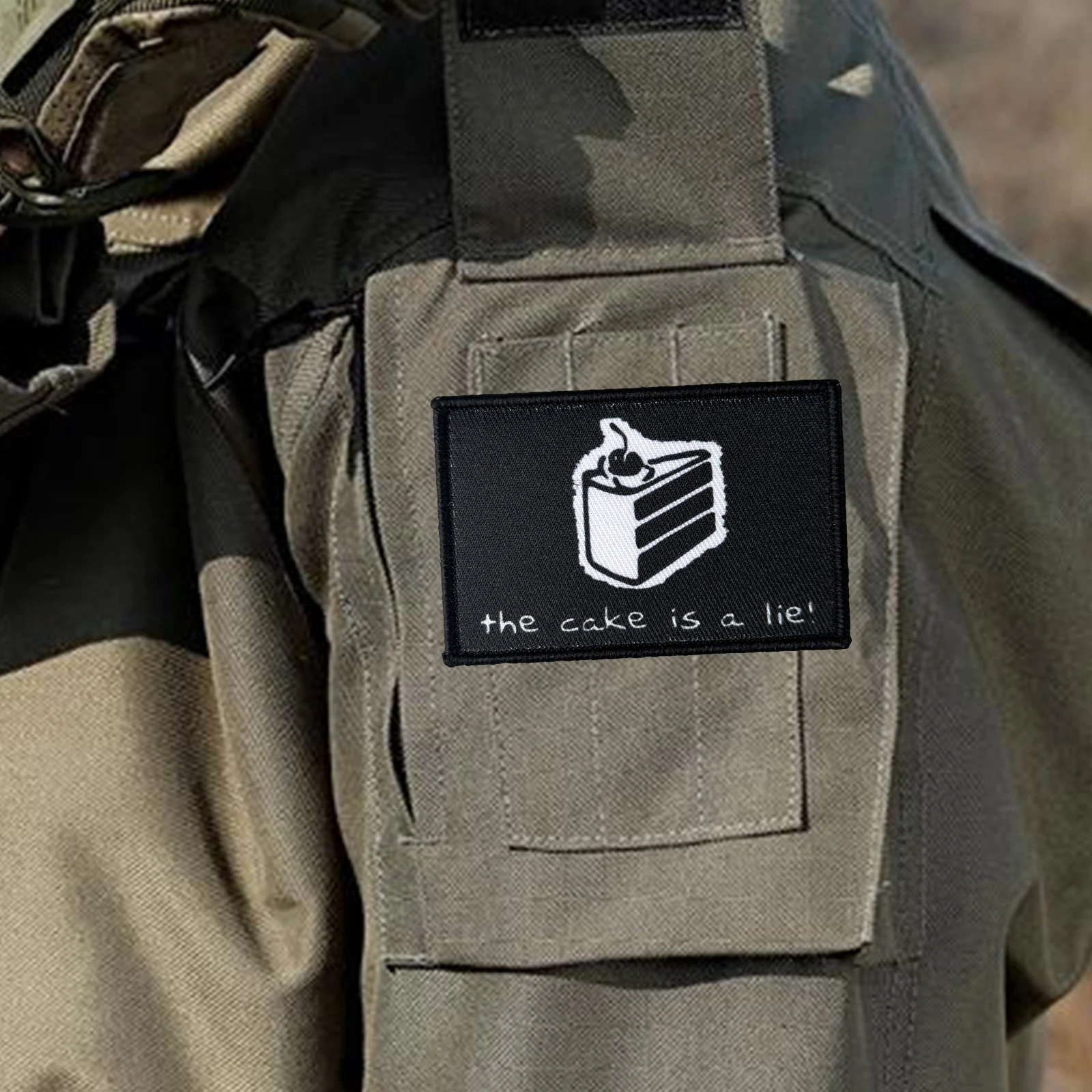 케이크는 거짓말이다 포털 전술 패치 재미있는 훅앤루프 - Urban Backpack Tactical 리뷰 및 가격