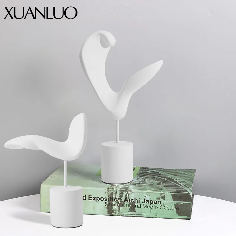 Modern Minimalist Abstract Resin Sculpture Set Hotel Villa TV Cabinet Entrance Hall Creative Desktop Ornament Decorative Piece
