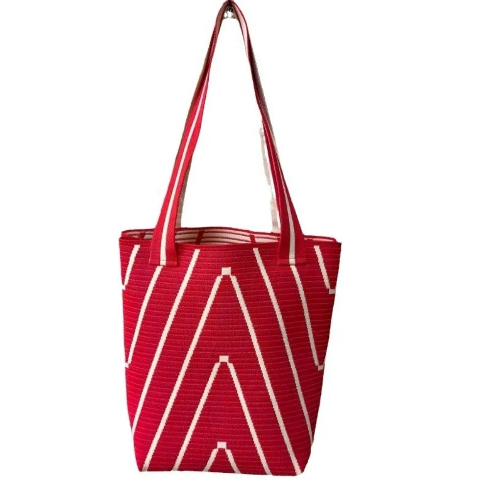 Large Capacity Triangle Wave Shoulder Bag Korean Style Striped Pattern Knitted Underarm Bag Handbag Commute Open Tote Bag