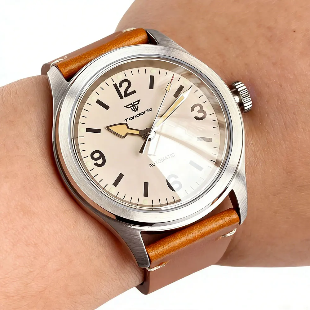 

Ретро-часы Tandorio 38 мм с сапфировым стеклом, водонепроницаемостью 10 бар, черным/бежевым циферблатом, светящимися элементами, японским автоматическим механизмом NH35 Asia 2824, мужские, кожаный ремешок.