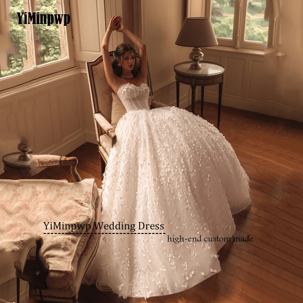 

Customized Strapless 3D Flowers Boho Wedding Dresses 2025 Women's Dress A Line Tulle Romantic Beach Bride Glitter Bridal Gown