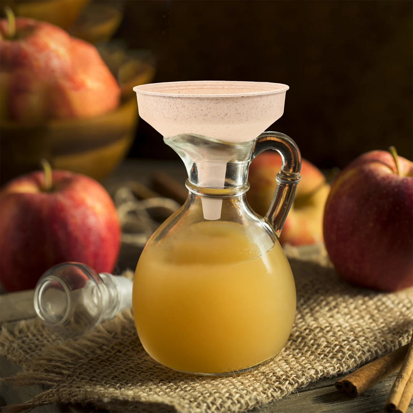 

Kitchen Funnel Small Size S Beige Plastic Liquid Oil Transferring Tool Household Kitchen Gadget for Fast Clean Filling Bottles