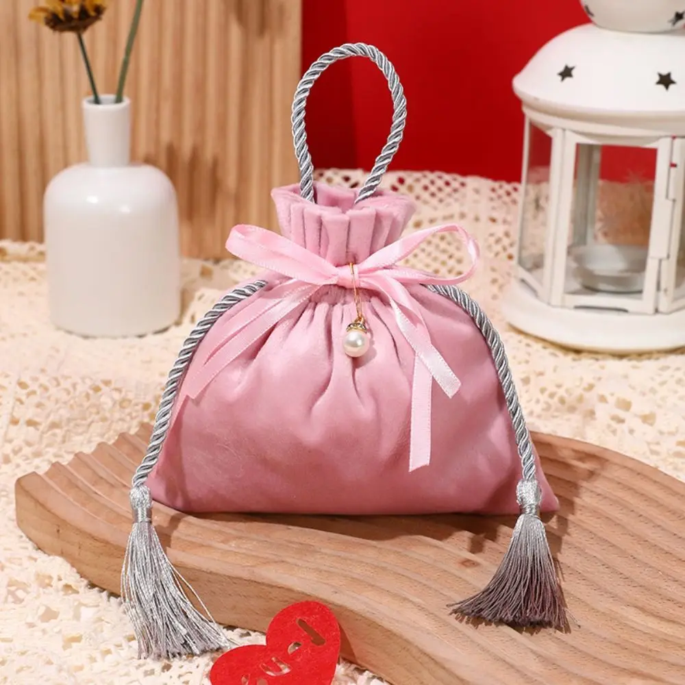 

Creative Chinese Drawstring Candy Bag Traditional Velvet Flannel Gift Bag Exquisite Wine Red Wedding Gift Bag Candy Pouches