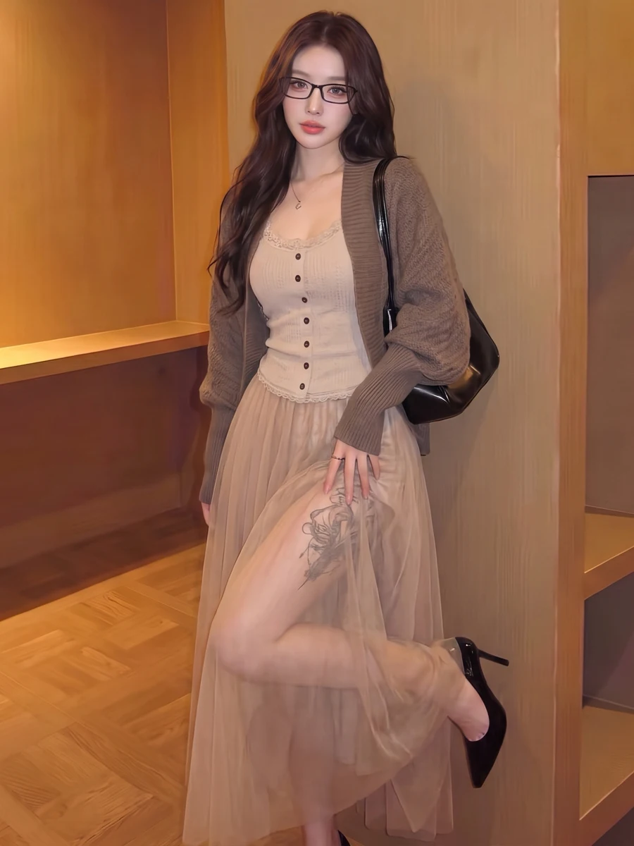 Korean Style Sexy Soft Knitted Sweater Long Lace Vest Mesh Slimming Skirt Set Fashionable Casual Wear for Young Women