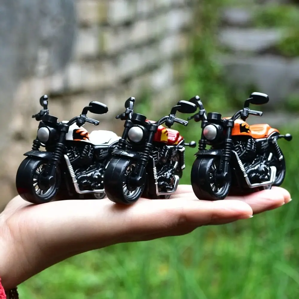 New Alloy Pullback Car Retro Style 1:43 Three Wheeled Vehicle Model Cartoon Design Door Can Open Cake Decoration
