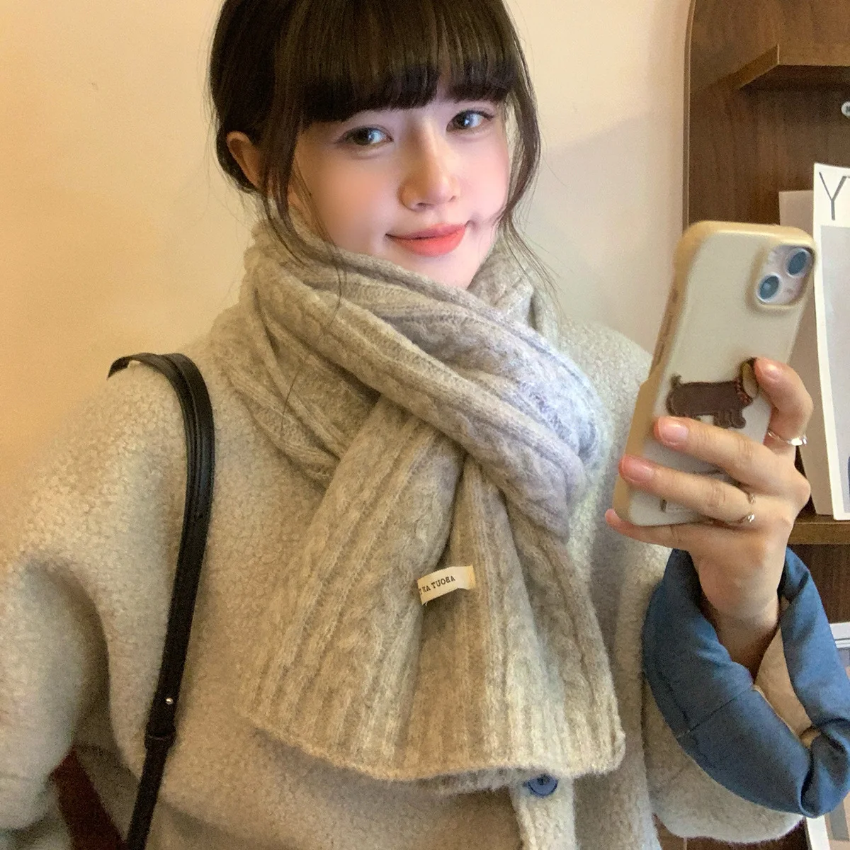 Szalik damski z czystej wełny, jednolity kolor, koreański splot skręcany, nowy, wysokiej jakości szalik wełniany na jesień i zimę, zapewniający ciepło.