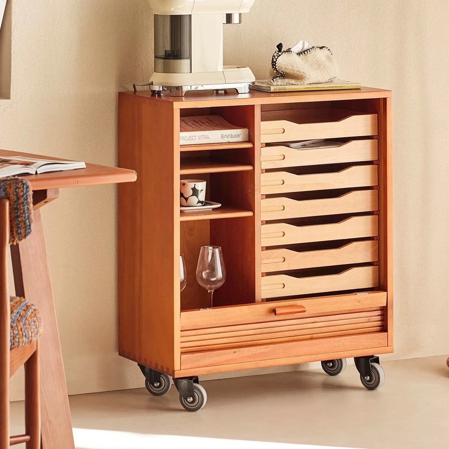 Мобильный офисный шкаф для документов