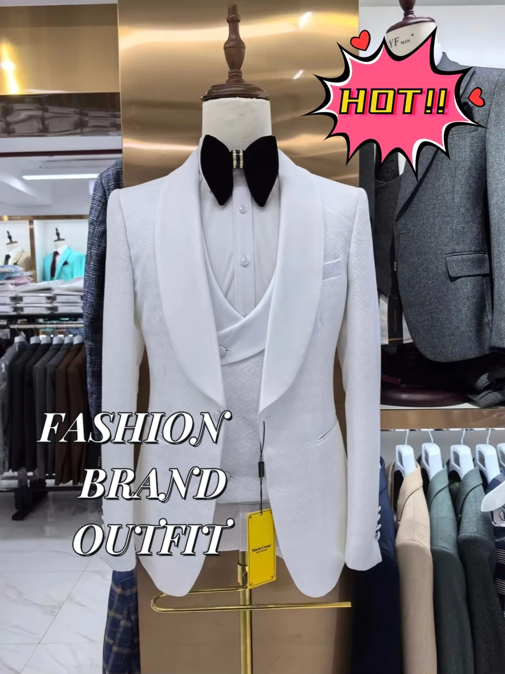 

Fast Shipping White Men Suit Popular Jacket Vest Pants Set Gentlemen Charming Single Breasted Elegant Patterned Groom Wear
