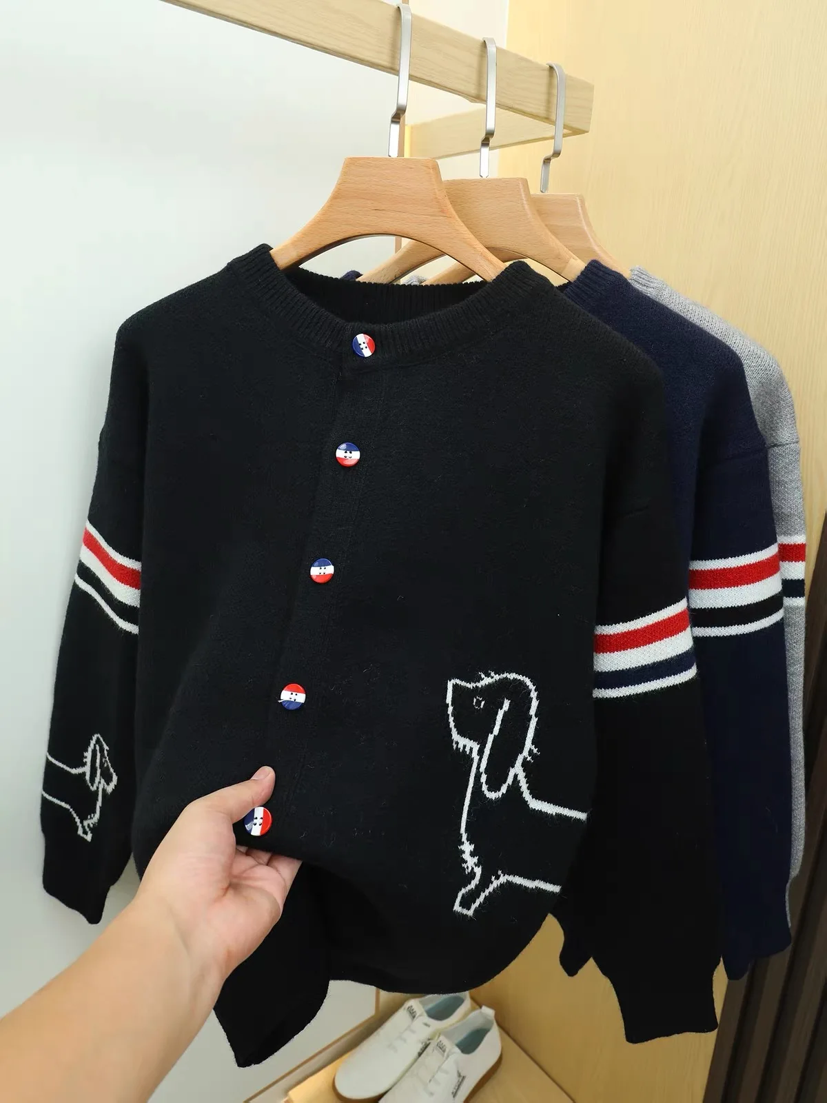 Mode süße Welpen bedruckt Pullover Jacke Herren High-End Marke farbige Streifen Design Gelegenheit Winter dicke warme runde Kragen Strickhemd – Detail 7