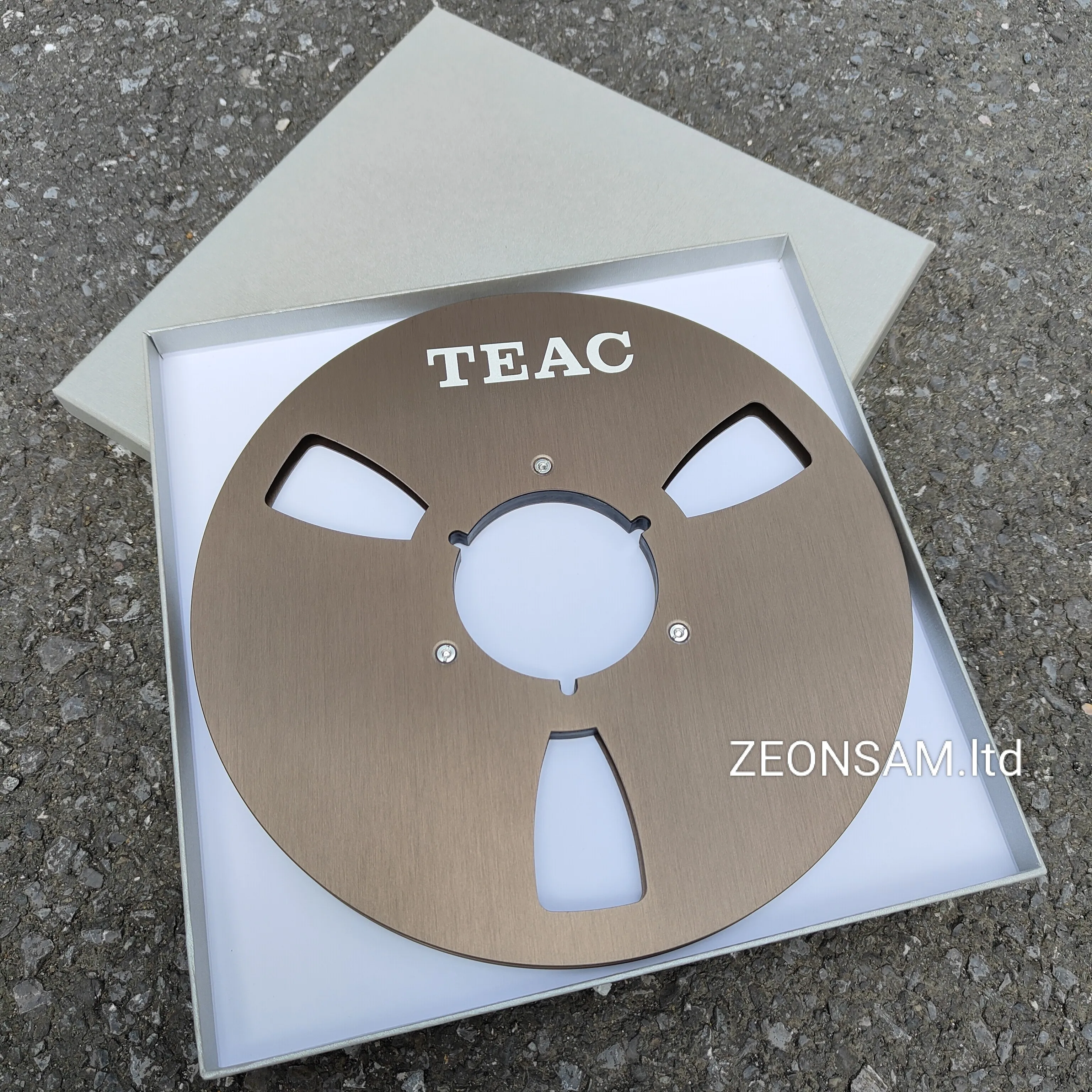 

TEAC 10,5 "X 1/4" дюйма, пустая лента, катушка, концентратор, аксессуары для записи катушек, пустые алюминиевые детали машины для открывания дисков