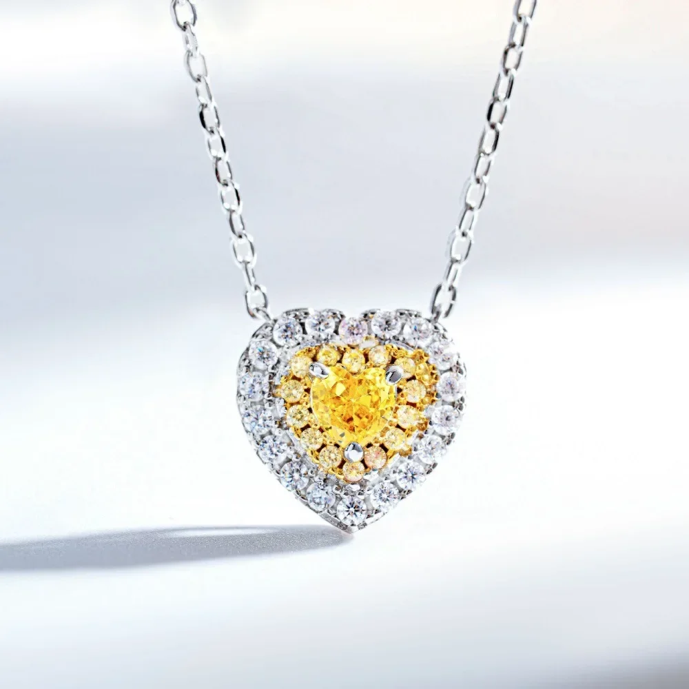 

PT950 Platinum Heart Necklace - Women's Pink Pendant Heart-shaped Diamond Lockbone Chain