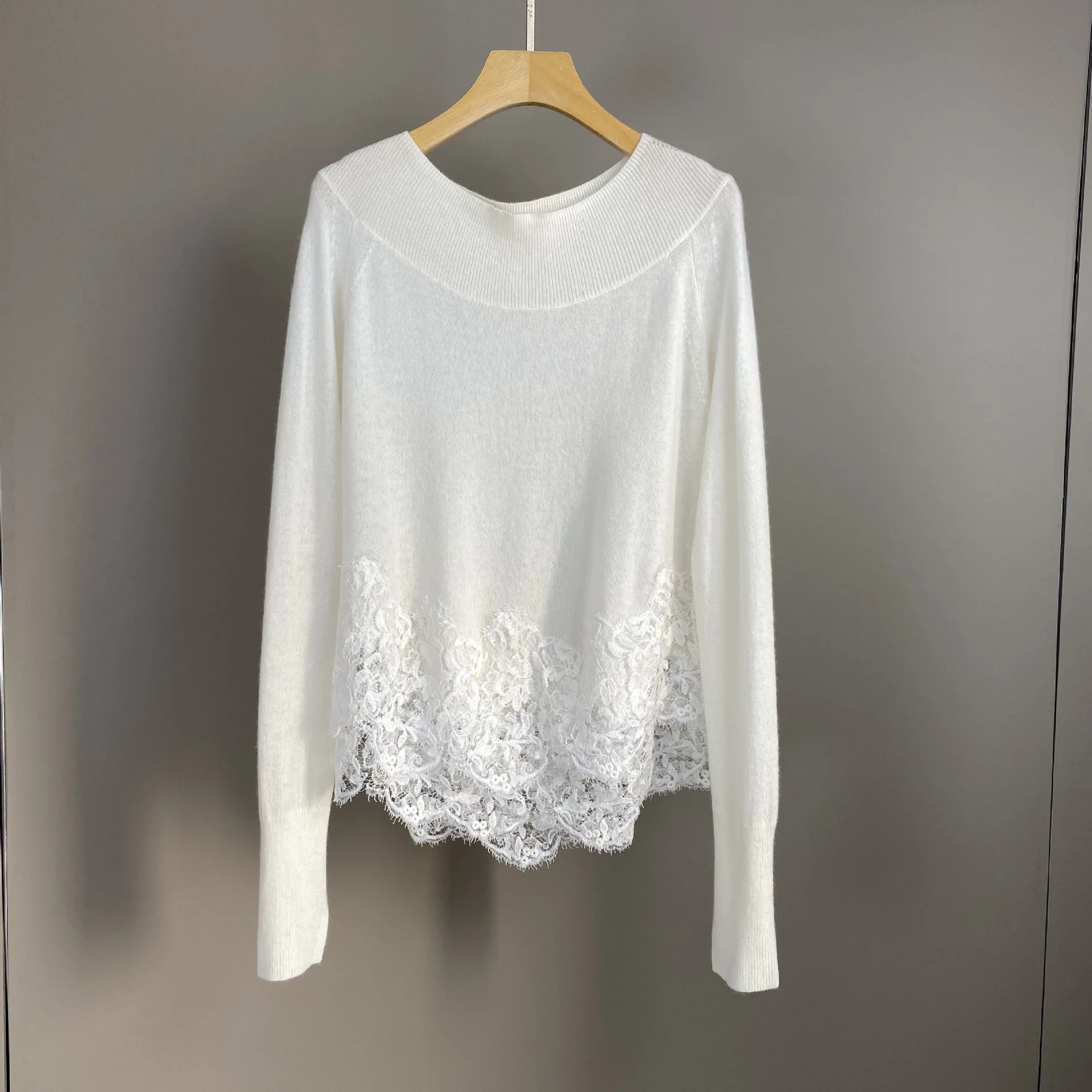 

26 Early Spring New Lace-Trimmed Cashmere And Wool Knit Sweater - Stylish Commuter Pullover Sweater