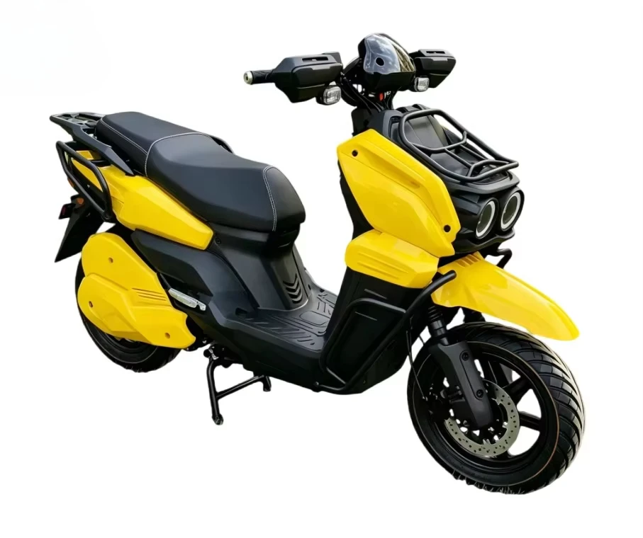 Yellow Off-Road Electric Scooter 72V Removable Battery Hydraulic Disc Brake for Commuting