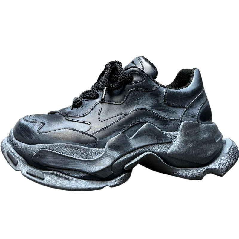 European Design Dark Black Retro Polished Mecha Daddy Shoes for Men's Ins Trendy Height Increasing Shoes Sports and Casual Shoes