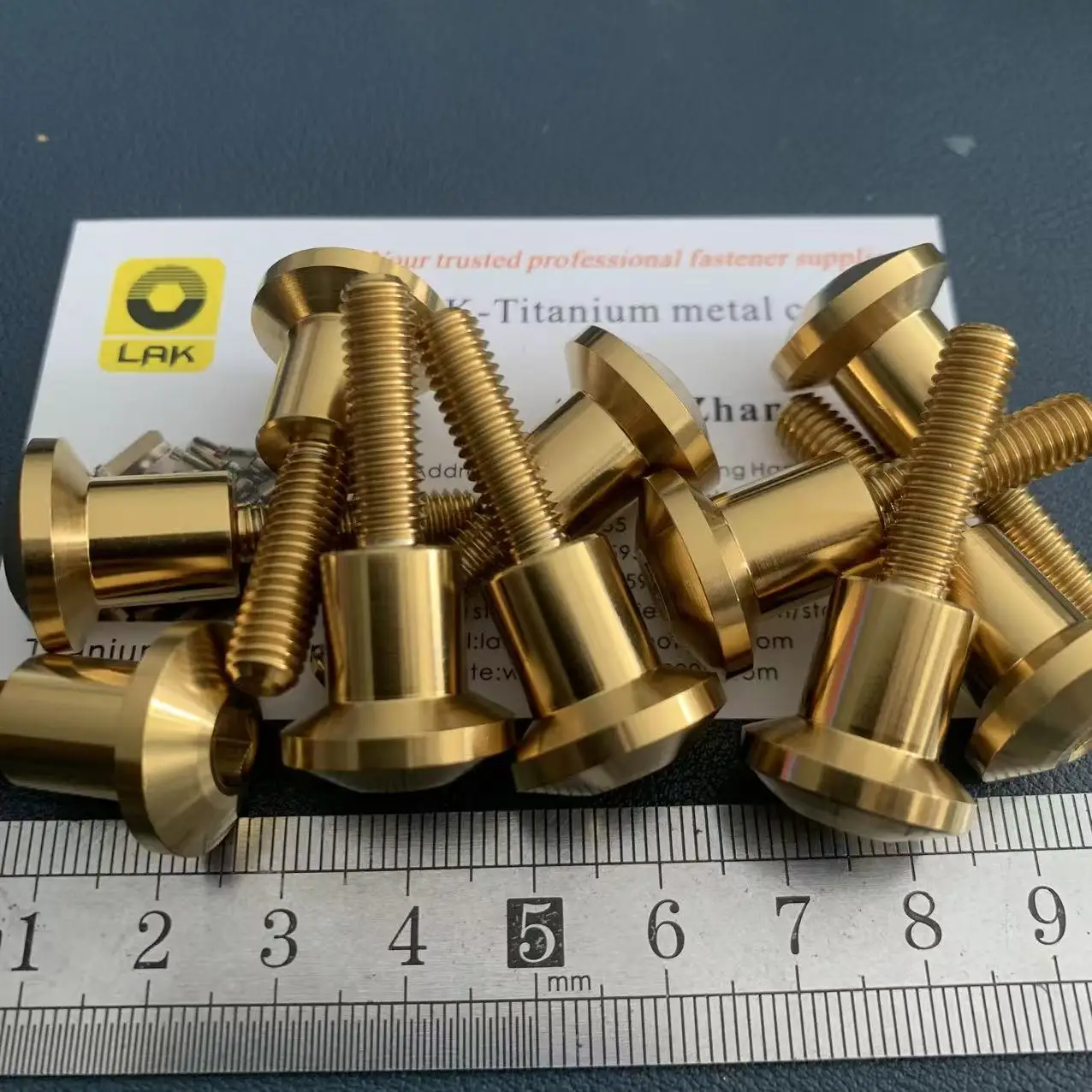 M6x14 21 Gr5 التيتانيوم مسدس المقبس آلة الترباس/المسمار مع الرقبة المستديرة للمحرك