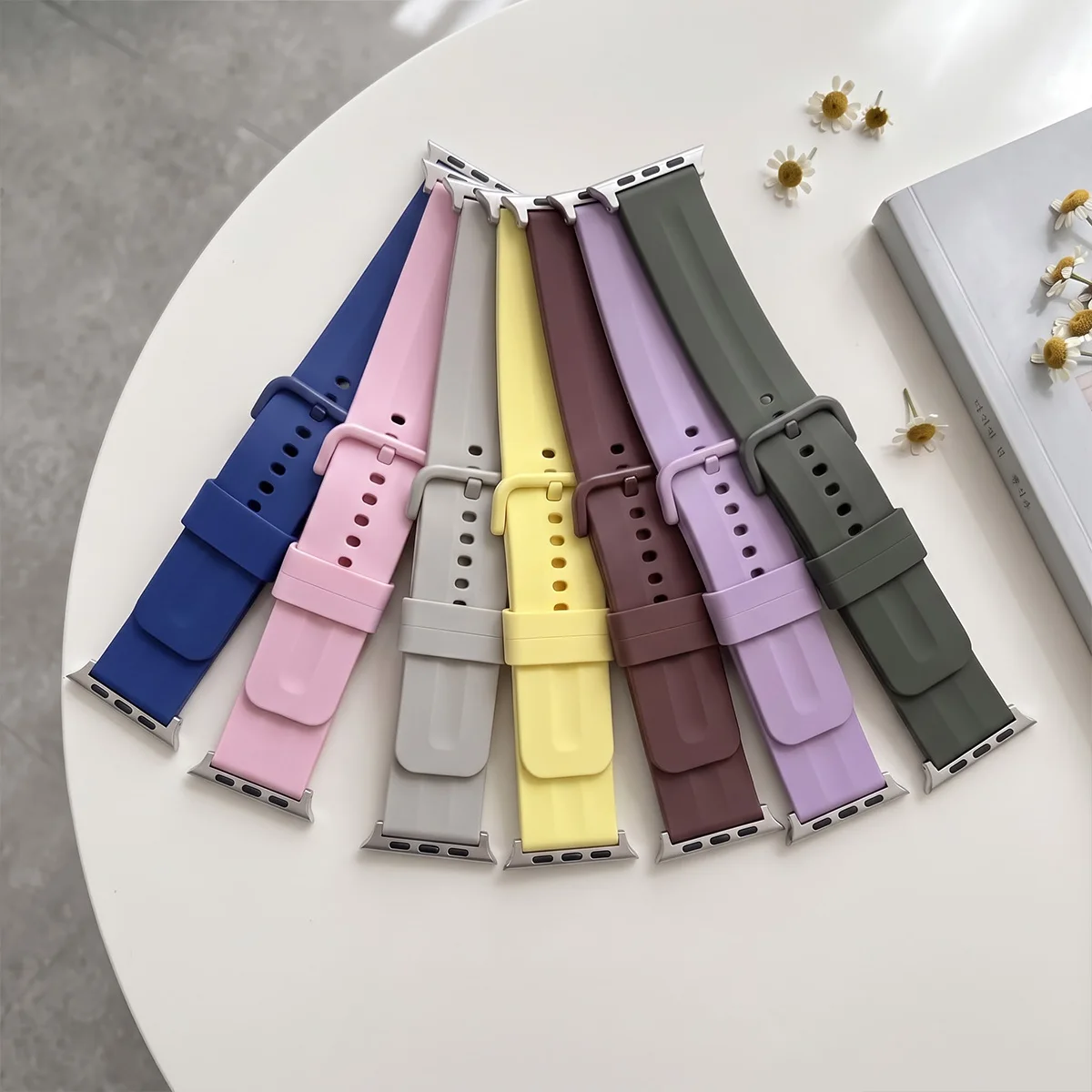 Silicone Strap For Apple Watch Band 44mm 38 40 42 46 41-45 46mm 49mm Bracelet for iwatch Serie 12 11 10 9 7 4 5 6 8 SE Ultra 4 3