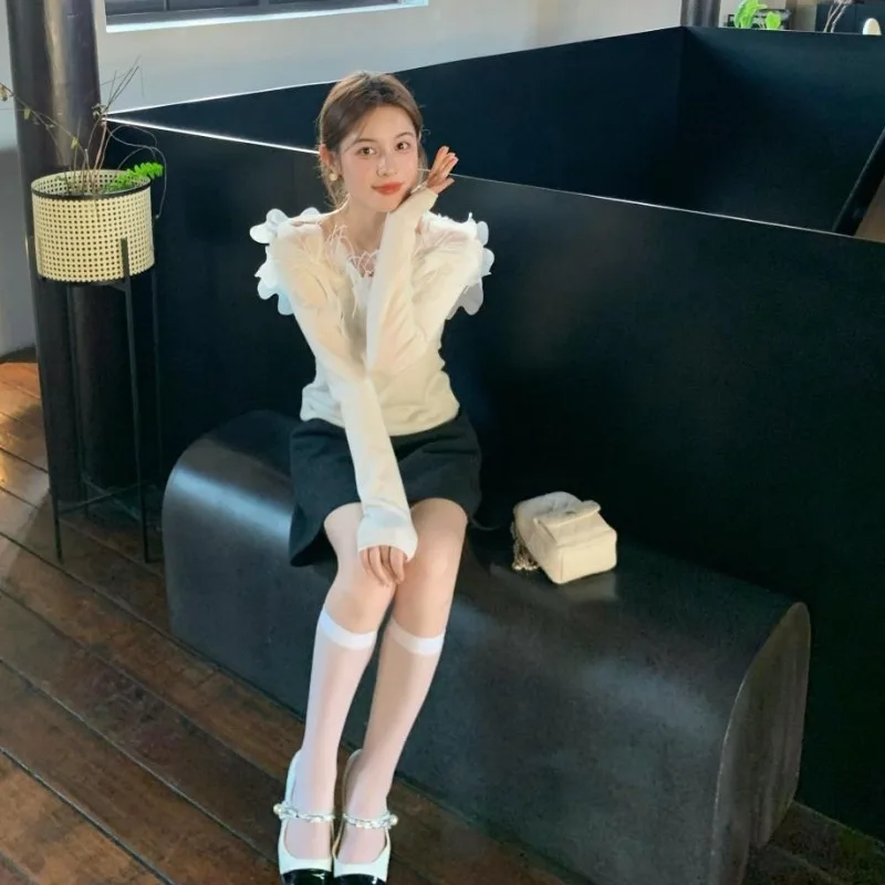 

Women's 2026 Spring and Autumn High-end Sense Slim and Thin Chic Top French Retro Hand-embroidered Flowery Mesh Knitted Sweater