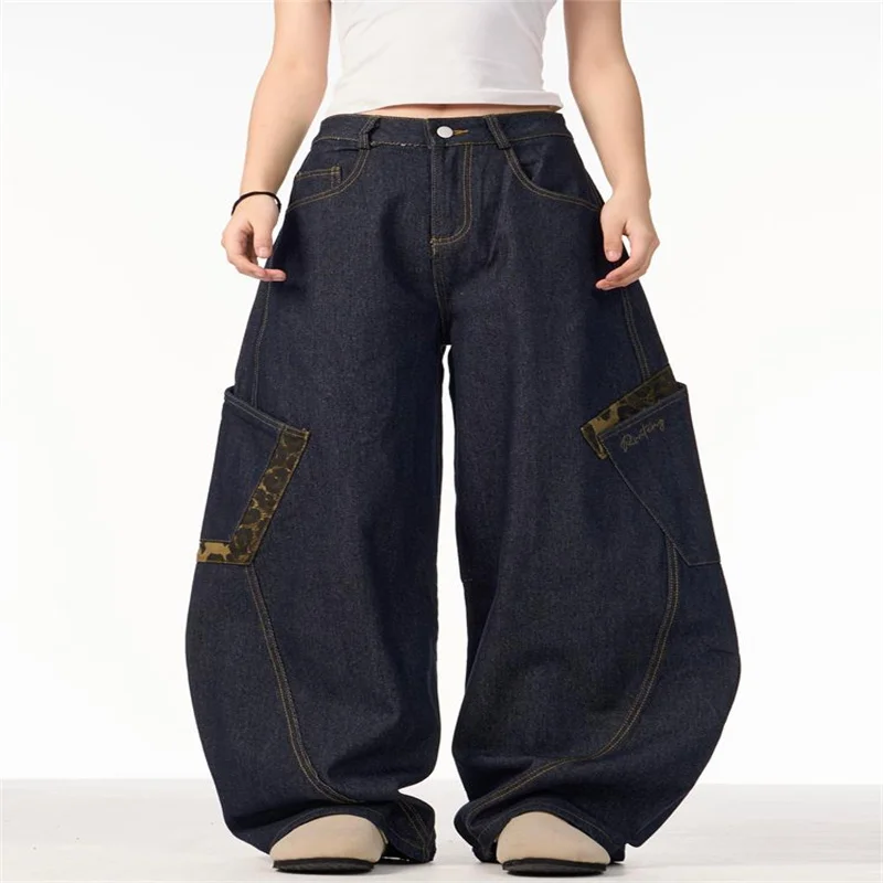 Męskie jeansy w stylu vintage, luźne, proste nogawki, wzór w panterkę, łączone, z ostrym brzegiem, o amerykańskim charakterze High Street, z efektem sprania i designerskim akcentem.