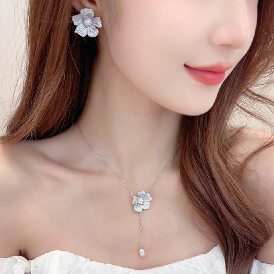 

Zlxgirl Classic Rose flower Necklace And Earring Jewelry set AAA Mirco paved Zircon Silver Pendant Ear set Woman couple gift