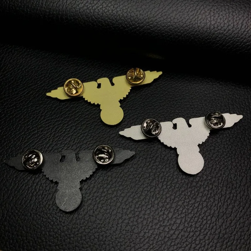 Retro Eagle badge metal decorative buckle badge accessories