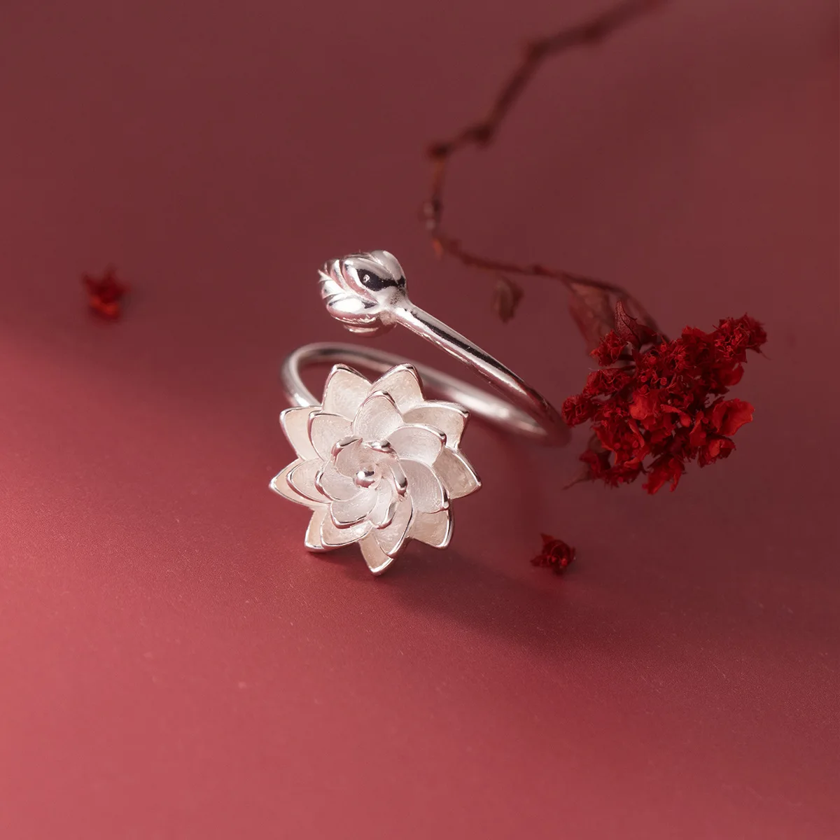 New Fashion Temperament Pure White Lotus 925 Sterling Silver Personality Flower Exquisite Popular Opening Rings  TYB321