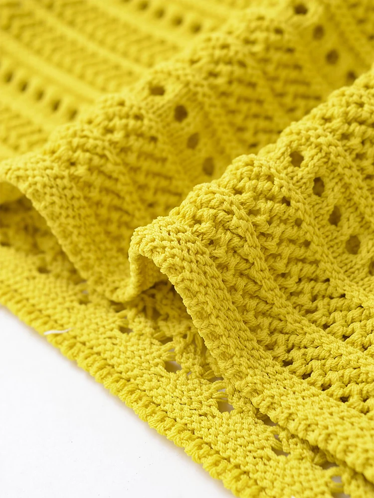 สไตล์ยุโรปและอเมริกาใหม่ของผู้หญิงสไตล์วันหยุดกลวงเนื้อเชือกแขวนคอคอเปลือยลูกไม้ขึ้นเสื้อกันหนาวแขนกุด