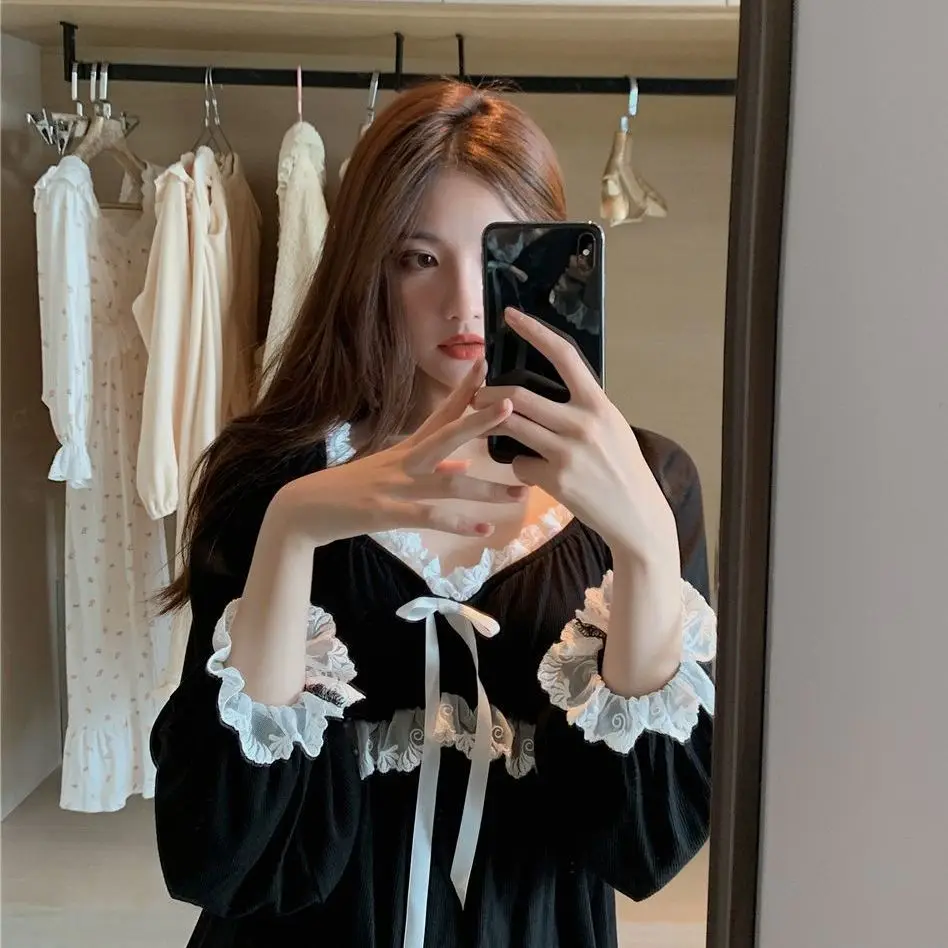 2022 Spring New Fashion Comfortable Casual Pajamas Women Sexy Lace Loose Homewear Suits Luxury Fashion Clothes Boutique Clothing